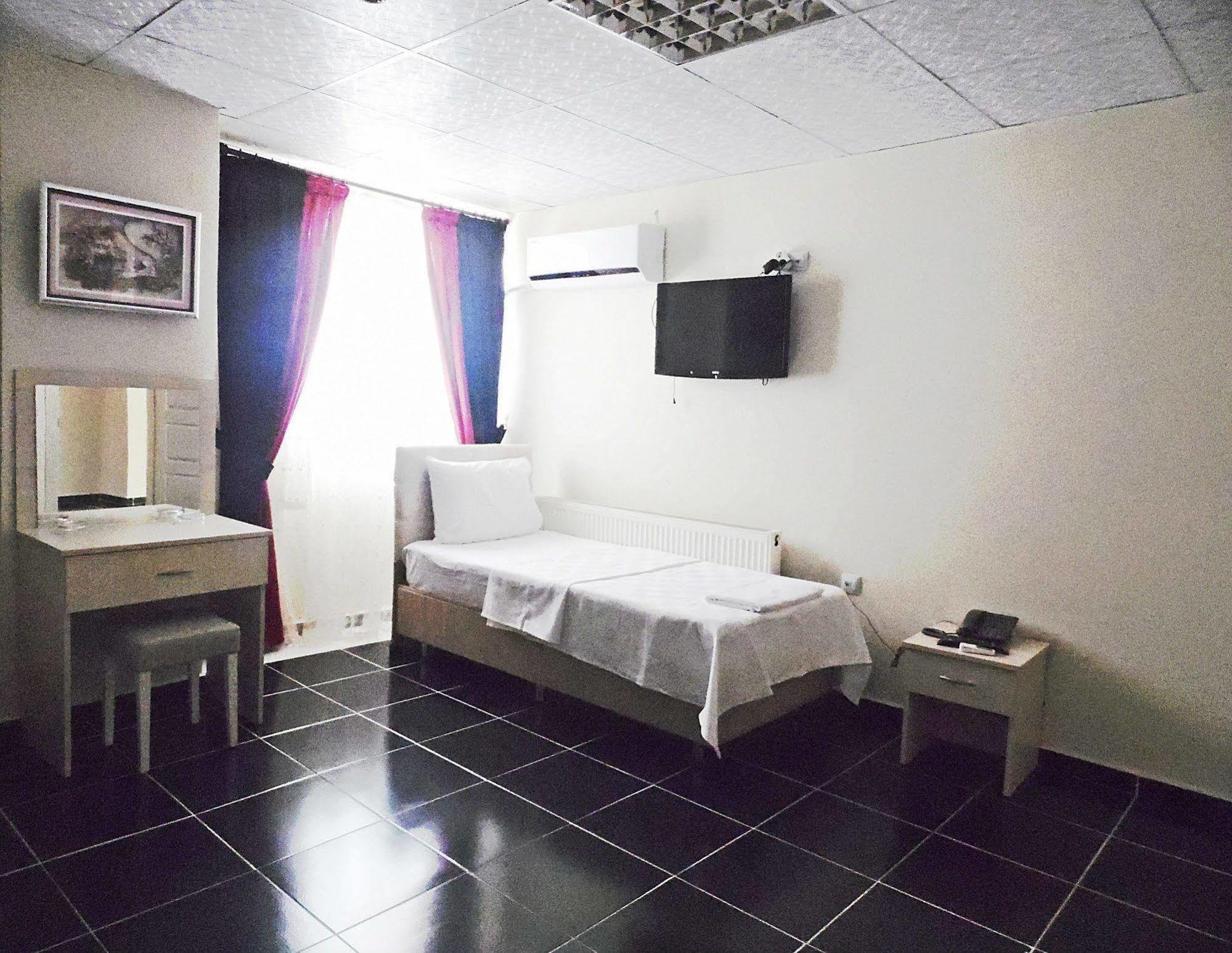 Saral Otel Derince Exterior photo
