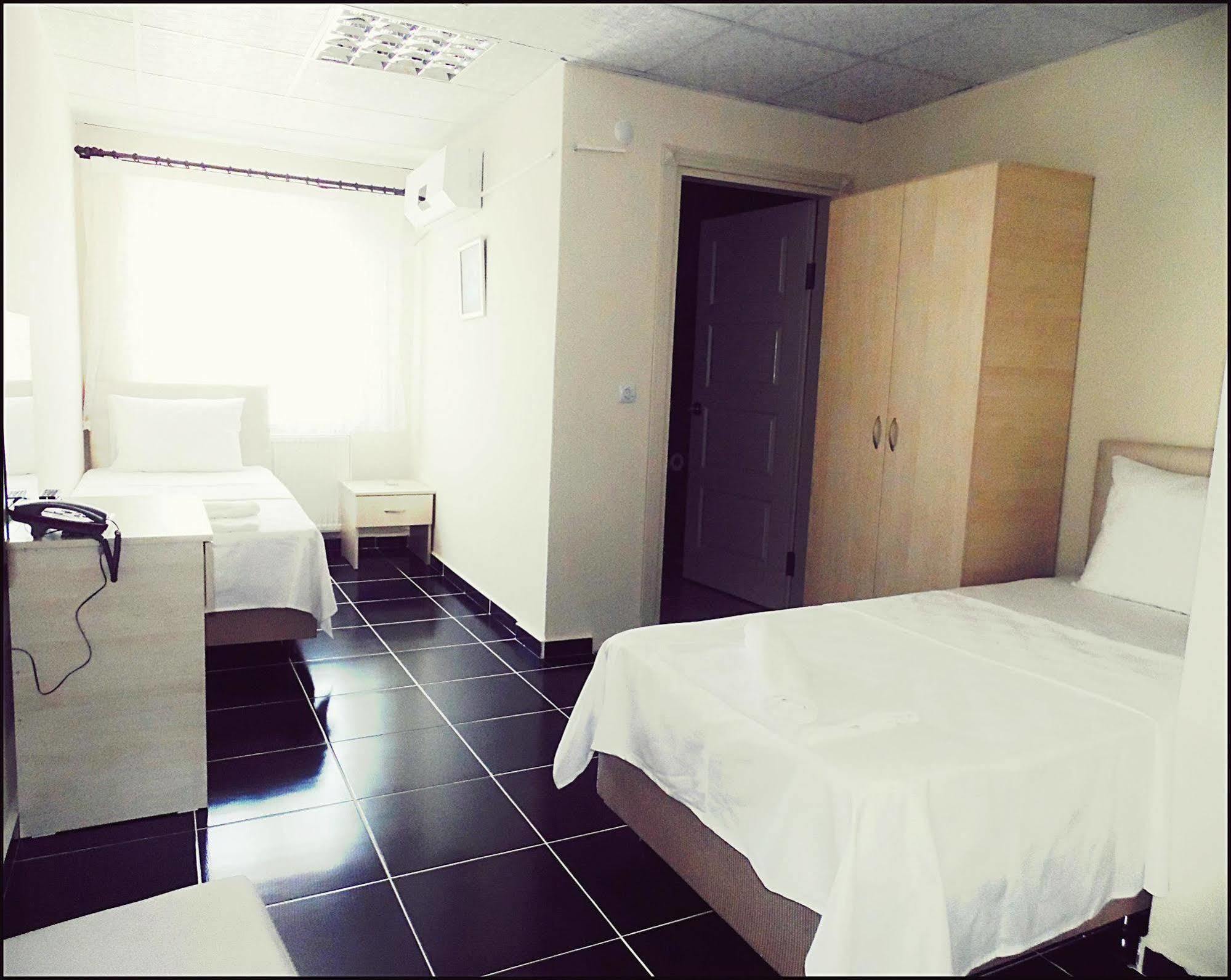 Saral Otel Derince Exterior photo