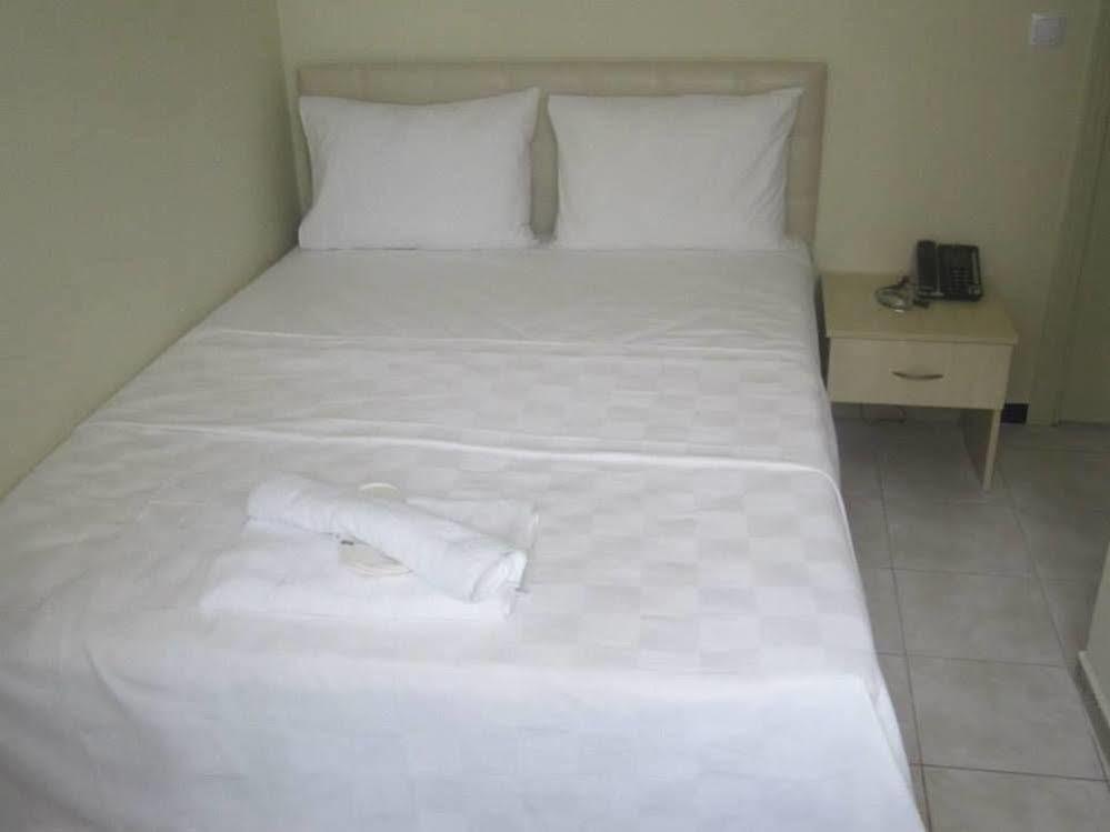 Saral Otel Derince Exterior photo